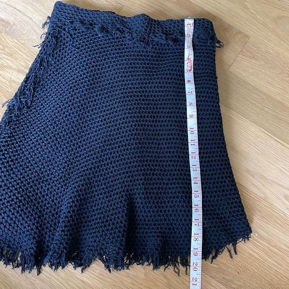 IRO sz 38 mini skirt. Knit overlay with frayed hem.